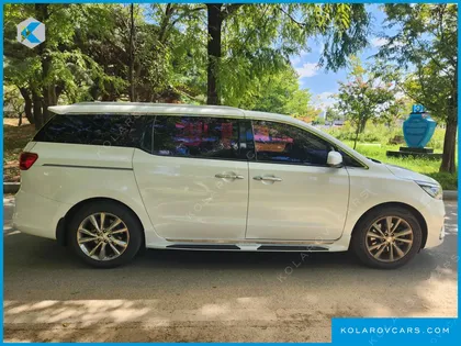 KIA CARNIVAL 9-SEATER NOBLESSE SPECIAL