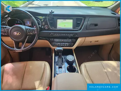 KIA CARNIVAL 9-SEATER NOBLESSE SPECIAL