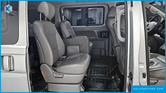 HYUNDAI STAREX 11-SEATER WAGON