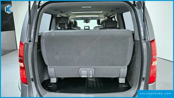 HYUNDAI STAREX 11-SEATER WAGON