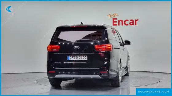 KIA CARNIVAL 9-SEATER PRSTIGE