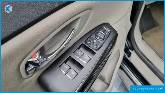 KIA CARNIVAL 9-SEATER PRSTIGE