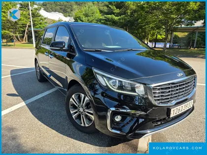 KIA CARNIVAL 9-SEATER LUXURY