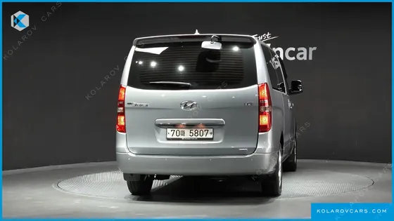 HYUNDAI STAREX 4WD 11-SEATER WAGON