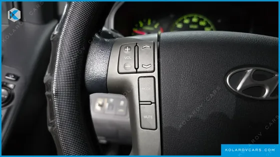 HYUNDAI STAREX 4WD 11-SEATER WAGON
