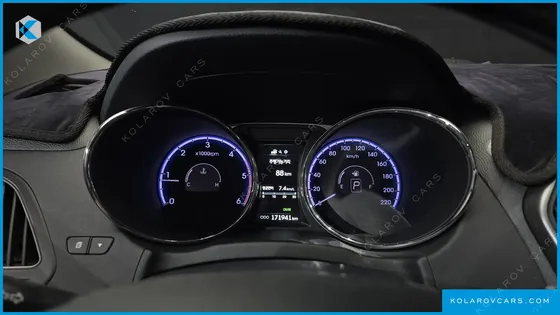 HYUNDAI TUCSON DIESEL(E-VGT) 2WD