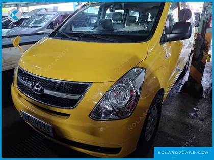 HYUNDAI STAREX 12-SEATER WAGON