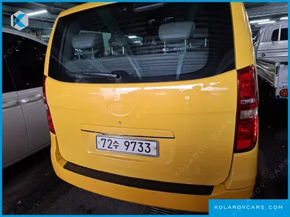 HYUNDAI STAREX 12-SEATER WAGON