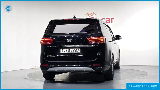 KIA CARNIVAL 9-SEATER PRSTIGE