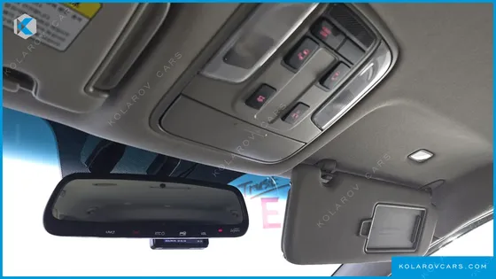 KIA CARNIVAL 9-SEATER PRSTIGE