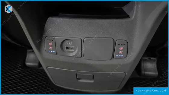 KIA CARNIVAL 9-SEATER PRSTIGE