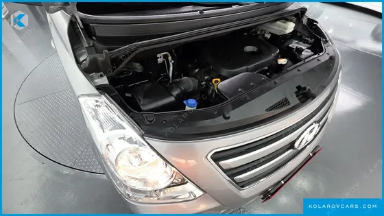 HYUNDAI STAREX 12-SEATER WAGON