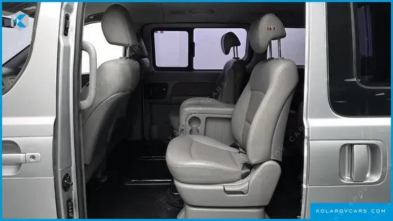 HYUNDAI STAREX 12-SEATER WAGON