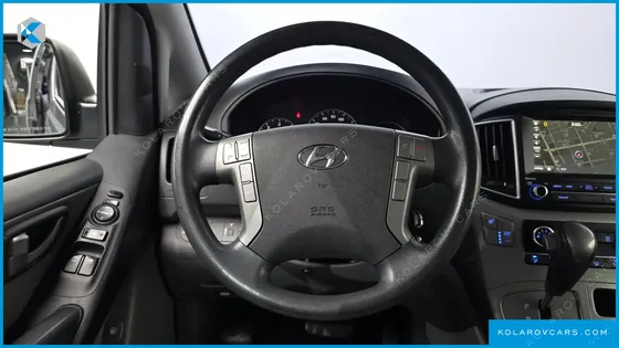 HYUNDAI STAREX 12-SEATER WAGON