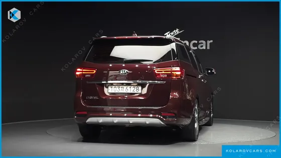 KIA CARNIVAL 9-SEATER LUXURY