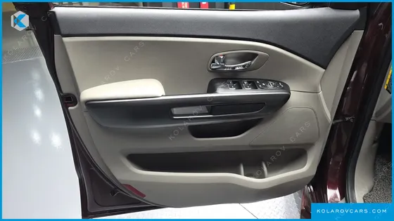 KIA CARNIVAL 9-SEATER LUXURY