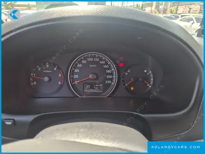 HYUNDAI STAREX 5-SEATER VAN