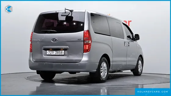 HYUNDAI STAREX 11-SEATER WAGON