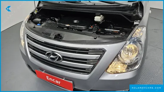 HYUNDAI STAREX 11-SEATER WAGON