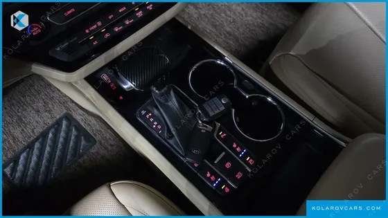 KIA CARNIVAL 9-SEATER NOBLESSE SPECIAL