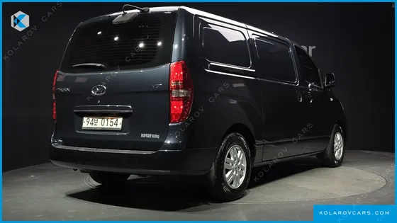 HYUNDAI STAREX 3-SEATER VAN