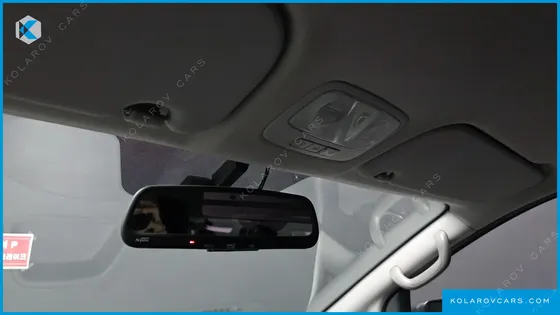 HYUNDAI STAREX 3-SEATER VAN
