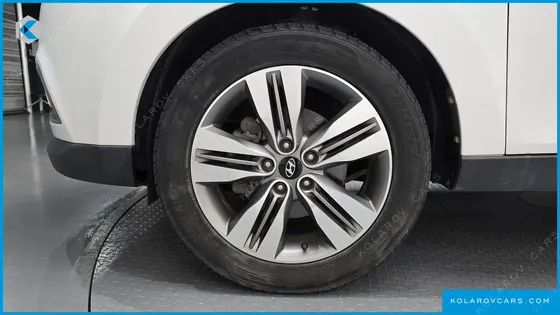 HYUNDAI TUCSON DIESEL(E-VGT) 2WD