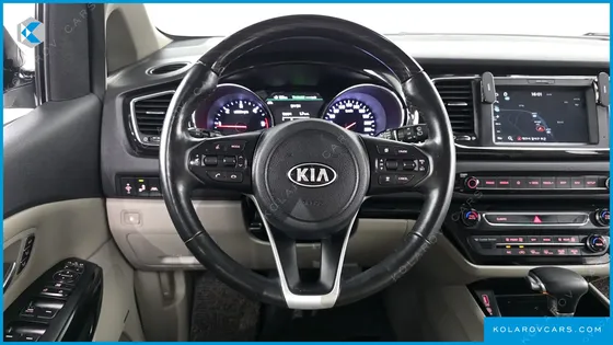 KIA CARNIVAL 9-SEATER NOBLESSE SPECIAL