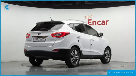 HYUNDAI TUCSON DIESEL(E-VGT) 2WD