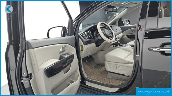 KIA CARNIVAL 9-SEATER PRSTIGE