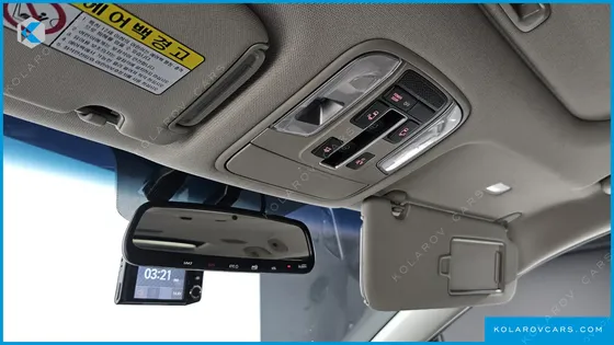 KIA CARNIVAL 9-SEATER PRSTIGE