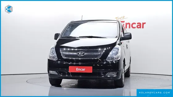 HYUNDAI STAREX 5-SEATER VAN