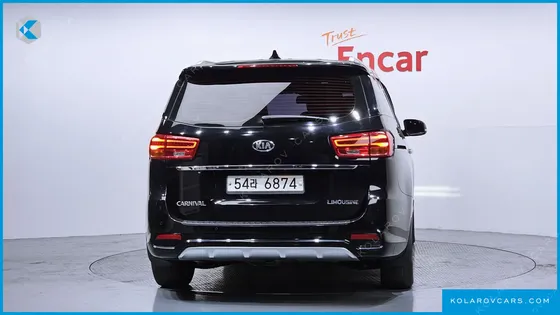 KIA CARNIVAL 7-SEATER LIMOUSINE
