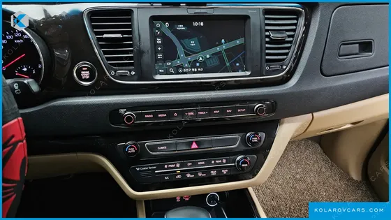 KIA CARNIVAL 7-SEATER LIMOUSINE