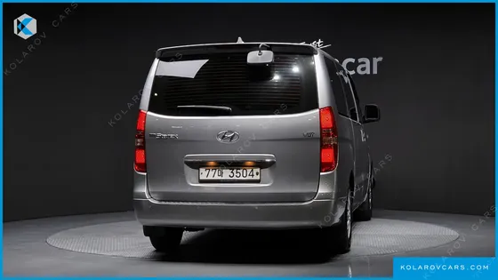 HYUNDAI STAREX 11-SEATER WAGON