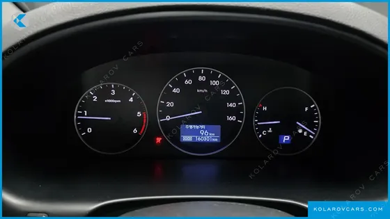 HYUNDAI STAREX 11-SEATER WAGON