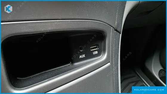 HYUNDAI STAREX 11-SEATER WAGON