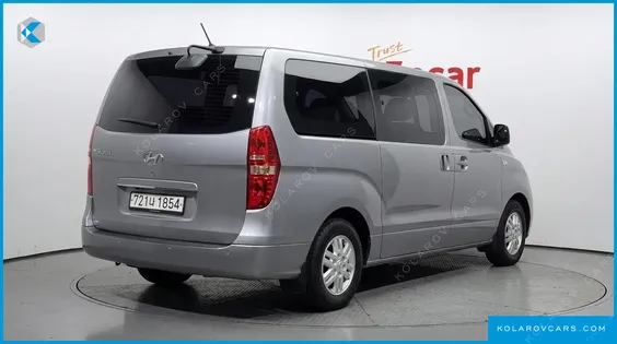HYUNDAI STAREX 11-SEATER WAGON