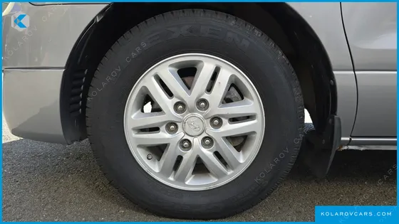 HYUNDAI STAREX 11-SEATER WAGON