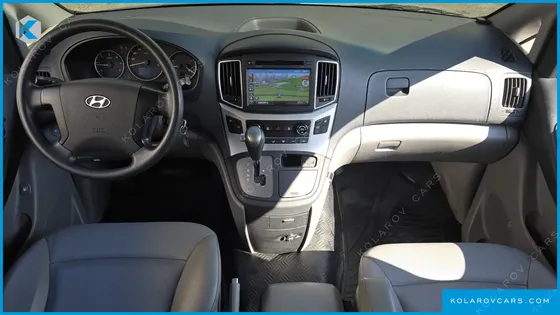 HYUNDAI STAREX 11-SEATER WAGON
