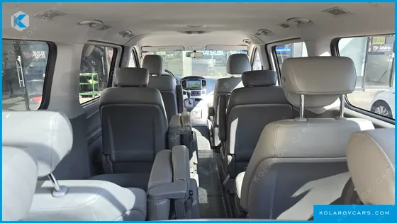 HYUNDAI STAREX 11-SEATER WAGON