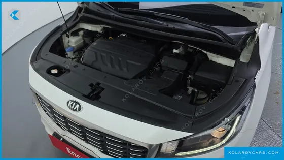 KIA CARNIVAL 9-SEATER PRSTIGE