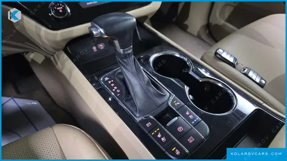 KIA CARNIVAL 9-SEATER PRSTIGE