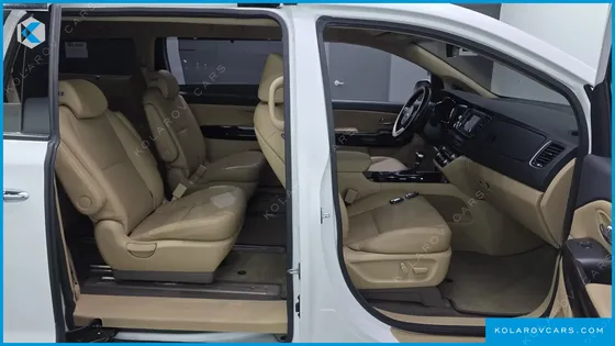 KIA CARNIVAL 9-SEATER PRSTIGE