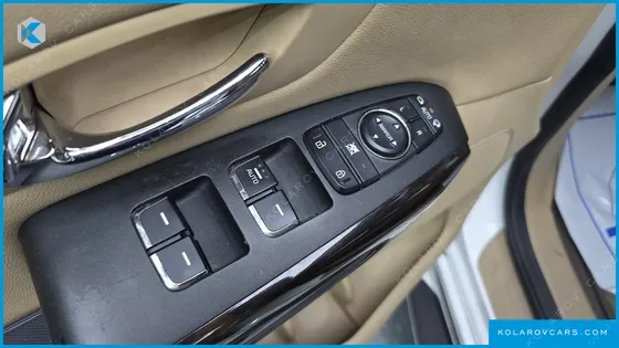 KIA CARNIVAL 9-SEATER PRSTIGE