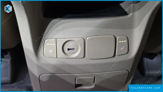 KIA CARNIVAL 9-SEATER PRSTIGE