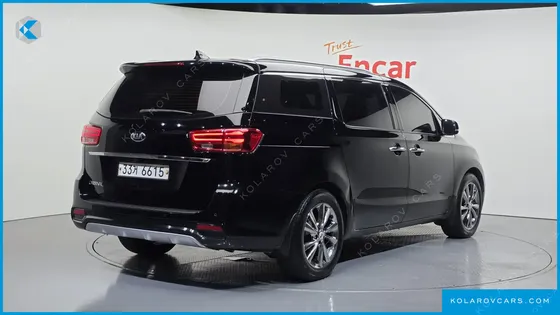 KIA CARNIVAL 9-SEATER PRSTIGE