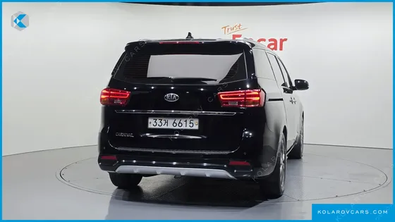 KIA CARNIVAL 9-SEATER PRSTIGE