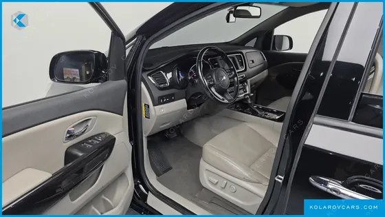 KIA CARNIVAL 9-SEATER PRSTIGE