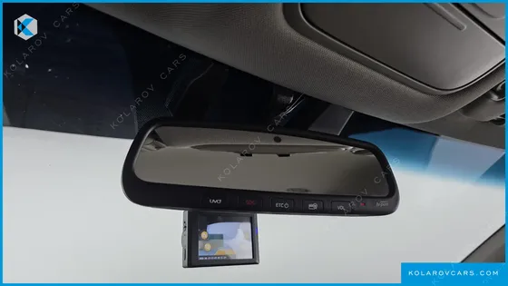 KIA CARNIVAL 9-SEATER PRSTIGE